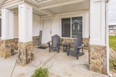 Enjoy a beautiful summer evening on the porch!