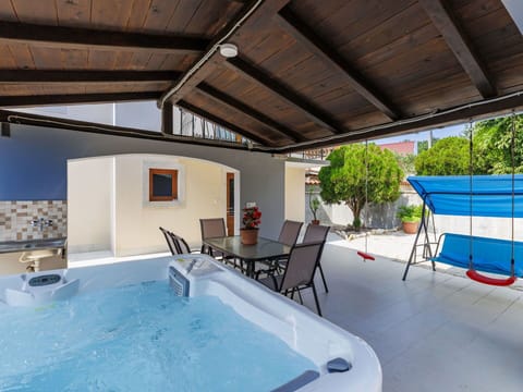 Furniture, Swimming Pool, Floor, Composite Material, Chair, Resort, Shade, Leisure, Outdoor Furniture, Plumbing Fixture