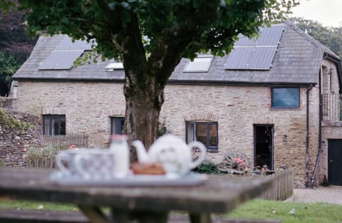 Beautiful stone cottage with large gardens