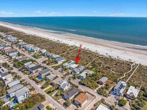 Beachfront home with private walkway to the beach!