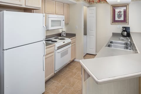 Exact unit will be assigned upon arrival. Views, colors and decor may vary.