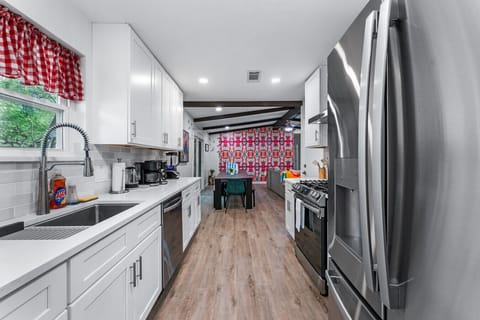 Fully stocked kitchen ready for breakfast, lunch or dinner!