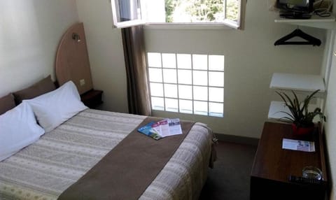 1 Double bed