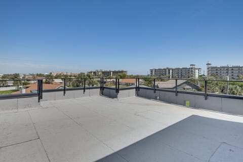 Rooftop Patio | Partial Ocean View