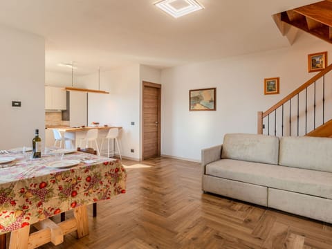 Sky, Blue, Daytime, Horizon, Coast, Tropics, Resort Town