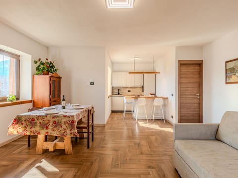 Sky, Blue, Daytime, Horizon, Coast, Tropics, Resort Town