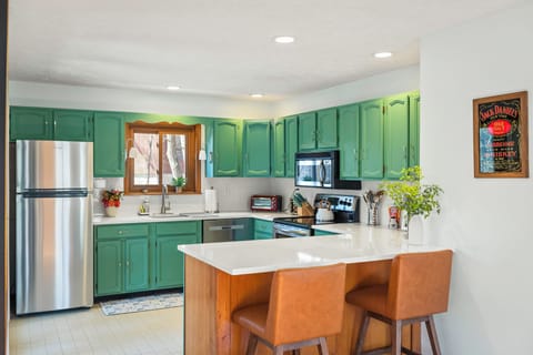 Pull up a stool at the kitchen counter and enjoy casual dining and conversations.