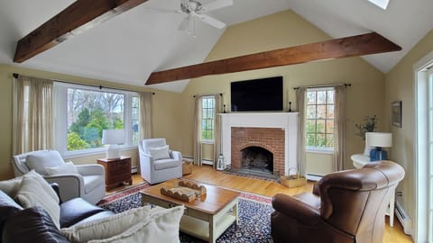 Family Room w/ vaulted ceiling