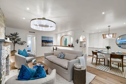 Welcome to "DolceVita"! ~ Downtown Carmel-by-the-Sea Condo