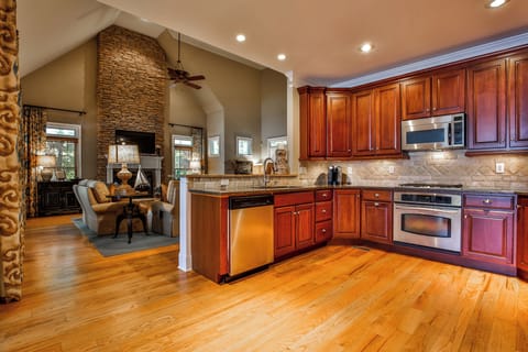Eat in Kitchen with bar seating and dining table