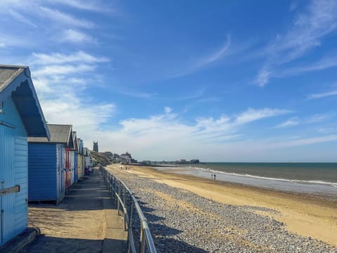 Surrounding area | High Tide, Cromer