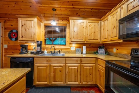 258f1841-26c9-4b4f-995e-5f063564c51e