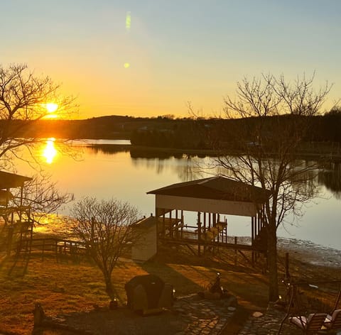 Beautiful sunset view from the back porch!