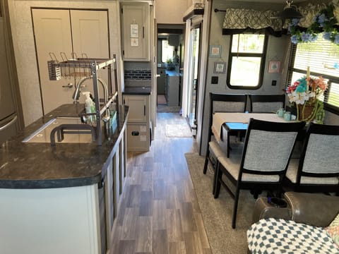 Kitchen & Dining area