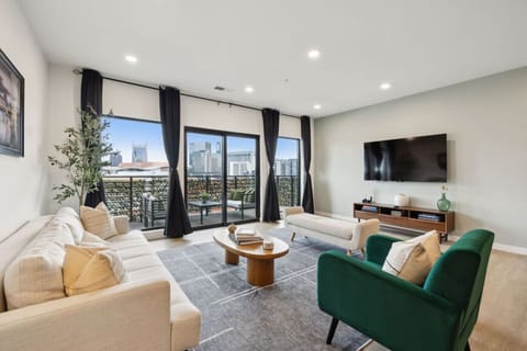 Open concept living/dining/kitchen