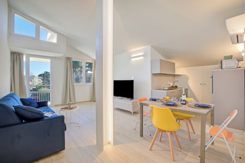 Living and dining room