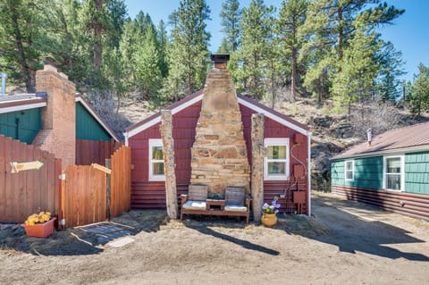 Drake Vacation Rental | 1BR | 1BA | 3 Steps to Enter | 350 Sq Ft