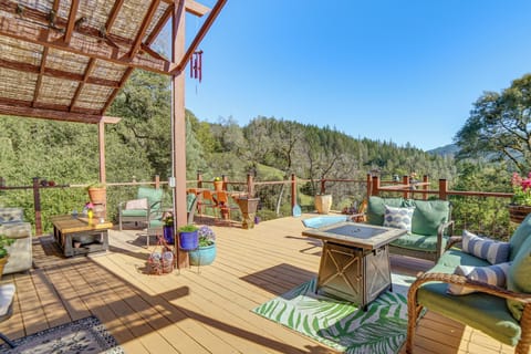 Dos Rios Vacation Rental | Studio | 1BA | 600 Sq Ft | Stairs Required