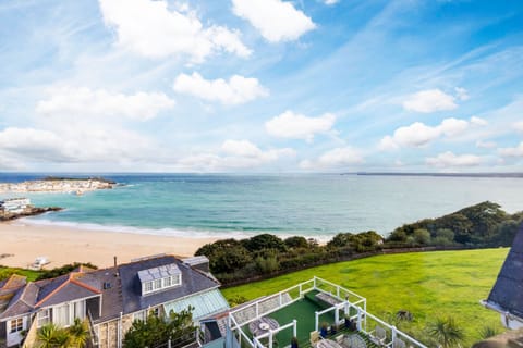 Your coastal escape awaits!