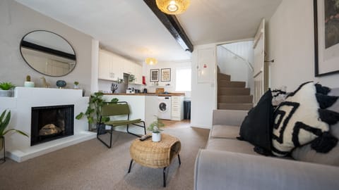 Living Room / Lounge