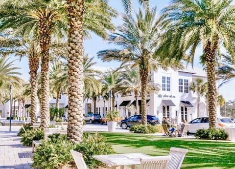 30Avenue shops, restaurants and activities 2 blocks from our home