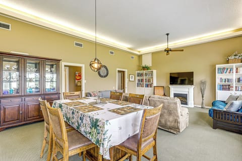 Salado Vacation Rental | 2BR | 2BA | Stairs to Enter | 1,400 Sq Ft