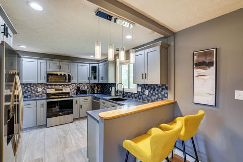 Kitchen | Cooking Basics | Keurig | Main Floor