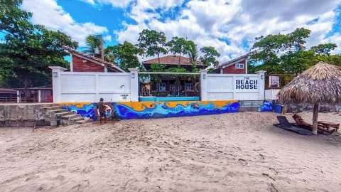 Front of the Beach House at Playa Pochomil.  www.playapochomil.com