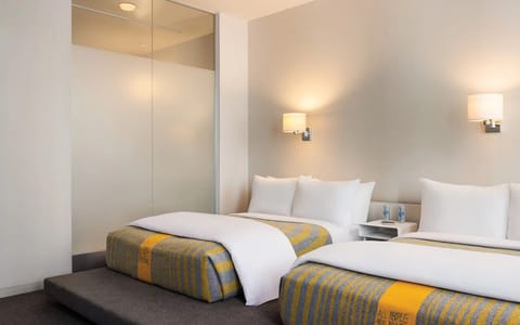 Unit with 2 Double size beds