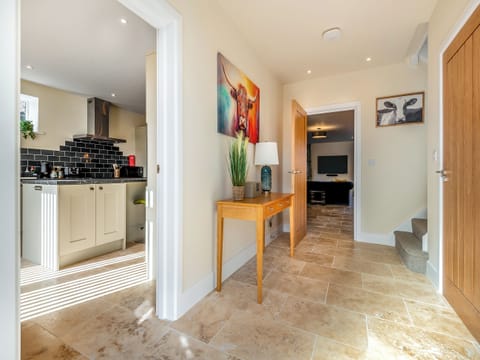 Entrance Hall | Old Barn 1 - Bedborough Farm Cottages, Wimborne