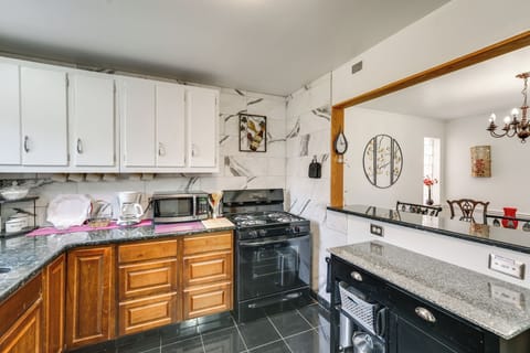 Kitchen | Dishwasher | Refrigerator | Main Level