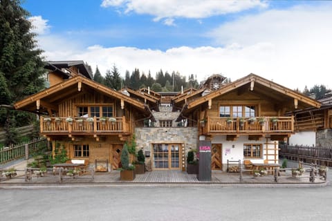 Holiday Home Exterior [summer]
