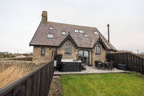 02ec9725-82dd-4ab8-a5bf-4bb20e001e0a