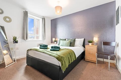 Bedroom 1 - Double Bed