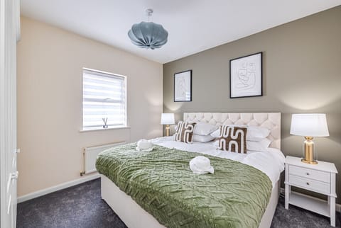 Bedroom 1 has a comfortable zip and link bed set up as twin beds by default or can be zipped together as a super-king size bed upon request. Fresh linen and towels are provided.