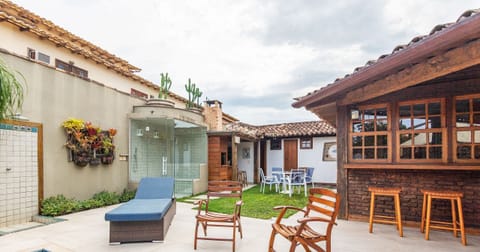 Seating area,Area and facilities,Shower,Swimming pool