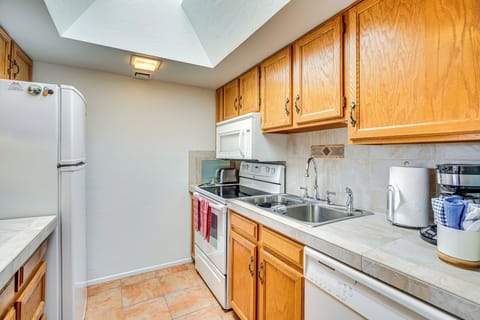 Kitchen | Cooking Basics | Dishware & Flatware