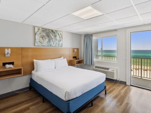 Unit with 2 queen beds