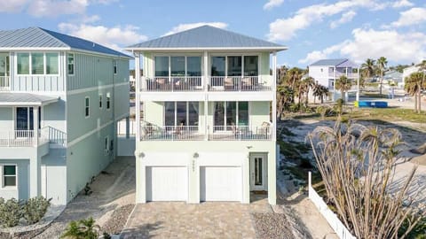 Both patio's pictured face the Gulf