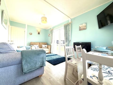 Living Room / Lounge