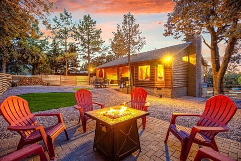 Amazing fully fenced backyard.  The fencing is slatted and we have a family of goats next door, so please mind your smaller breeds and know there is wildlife in the area!  