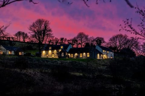 e4a93d73-5af7-4e1e-abff-155335746644