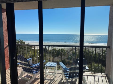 Direct Oceanfront Balcony