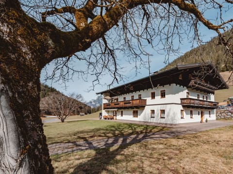 Mountain Range, Valley, Estate, Farmhouse, Villa, Hacienda, Mountain Village