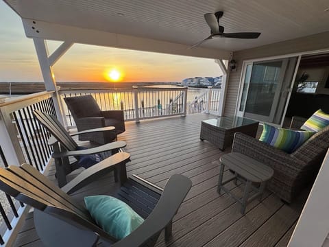 1st Floor Deck -Relax and watch the many species of birds & the amazing sunsets