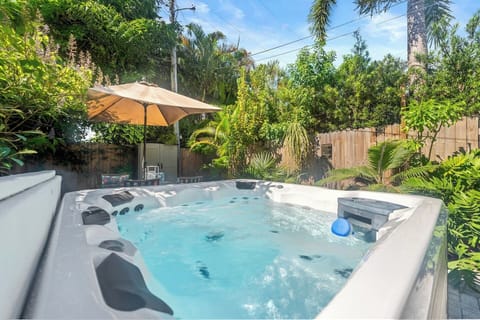 Outdoor spa tub