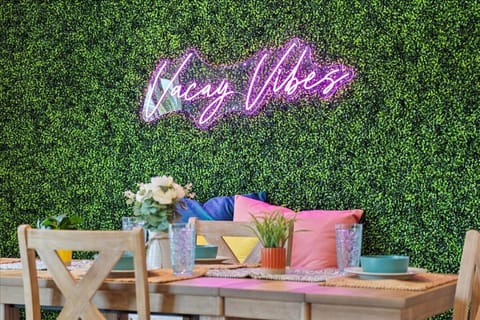 Escape, relax, repeat. Your tropical getaway starts here..