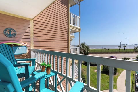 Your private balcony - view to the Gulf