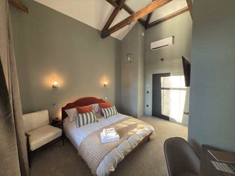 Wainhouse Room (1)