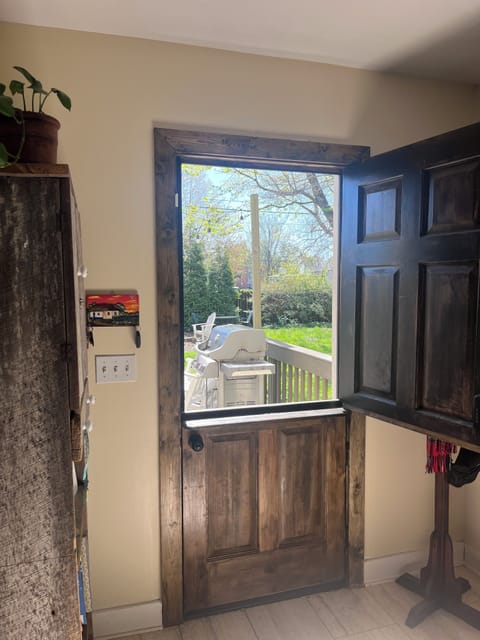 The Dutch door